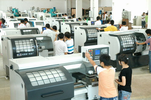 濟南有沒有學數(shù)控的學校？