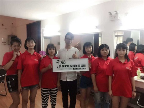 唐山誠遠美容美發(fā)職業(yè)培訓學校如何幫助學員更快就業(yè)？