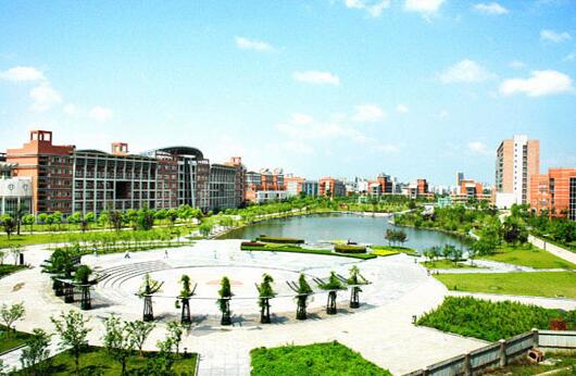 河北工貿(mào)專修學(xué)院統(tǒng)招本科中職升學(xué)班怎么樣？