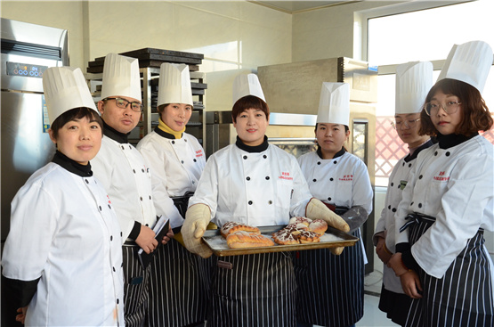 煙臺波絲蒂中西糕點(diǎn)職業(yè)技能培訓(xùn)學(xué)校開設(shè)了哪些課程？