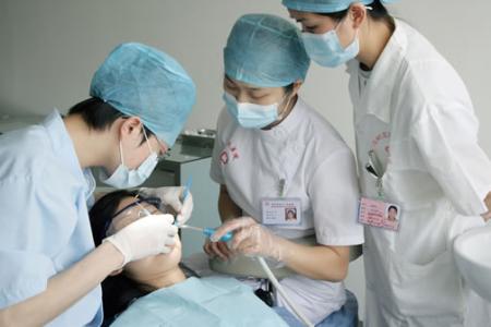 石家莊學(xué)口腔專業(yè)哪個(gè)學(xué)校好？