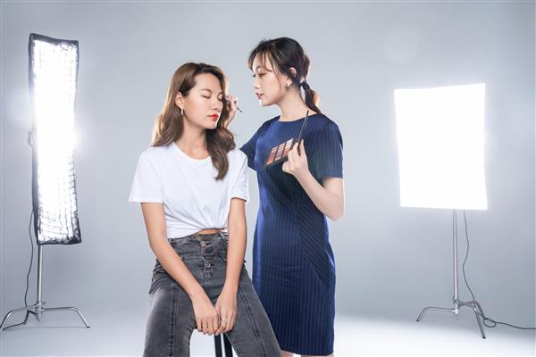 濟寧市王華職業(yè)培訓(xùn)學(xué)校有哪些化妝專業(yè)？