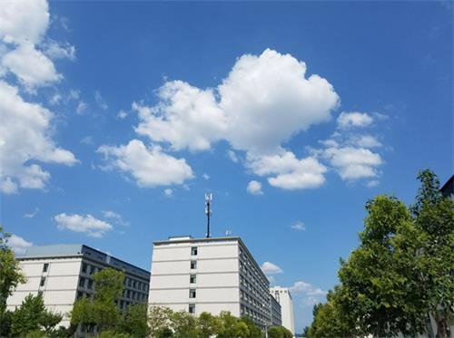 想學(xué)電競(jìng)推薦西安哪所電競(jìng)學(xué)校？