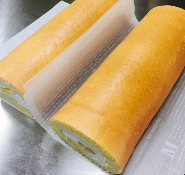 戚風(fēng)蛋糕卷怎么做？邢臺市荔枝村烘培專修學(xué)校這就教你！