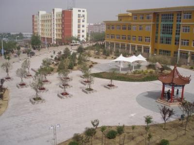 青島求實(shí)職業(yè)技術(shù)學(xué)院設(shè)施完善嗎？就業(yè)有保障嗎？