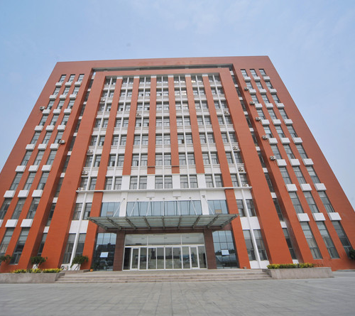 與同類院校相比，東營市技師學(xué)院都有哪些優(yōu)勢？