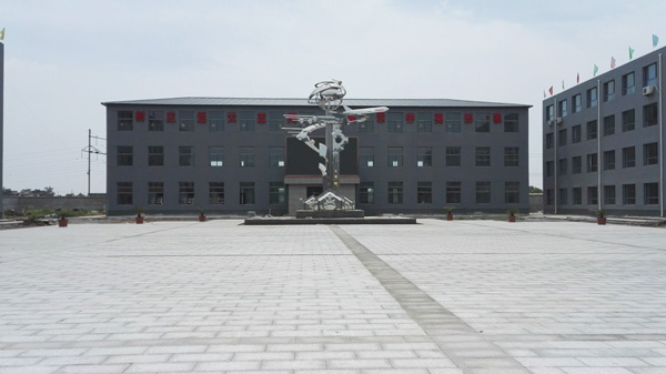 石家莊中英航空學(xué)校有什么就業(yè)保障和獎勵措施？