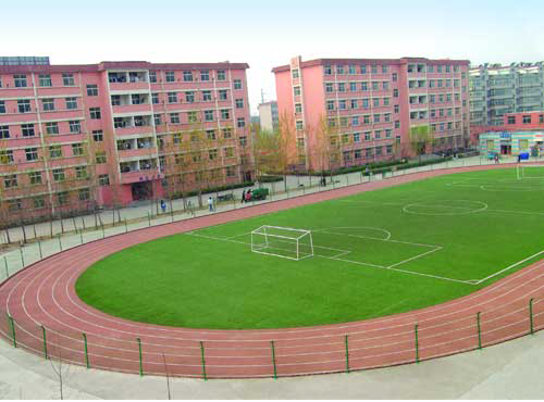 山東人民專修學(xué)校學(xué)生待遇怎么樣？學(xué)校負(fù)責(zé)就業(yè)嗎？