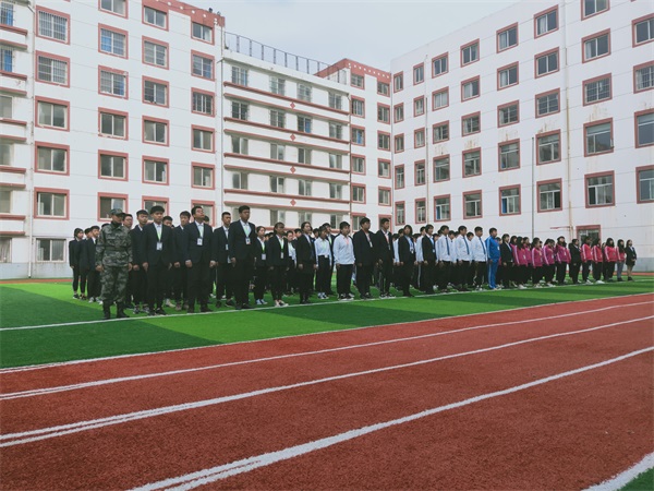 在河北可以去哪所學(xué)習(xí)電商專業(yè)？   