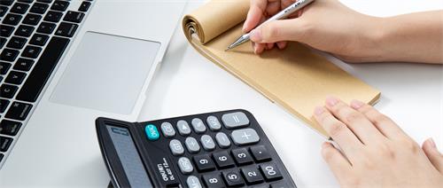 為什么學(xué)會計的人很多？