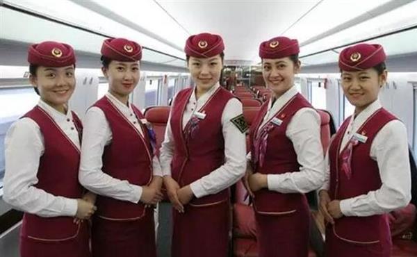 山東財經(jīng)大學(xué)統(tǒng)計學(xué)院高鐵服務(wù)專業(yè)都教什么？