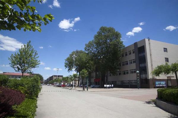 山海關鐵路技師學院